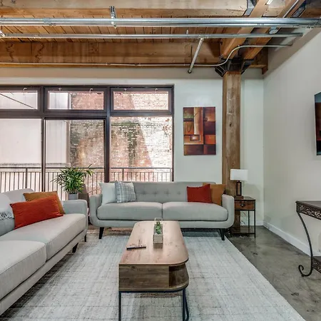 Downtown Dallas Condo - 2Br 1Ba